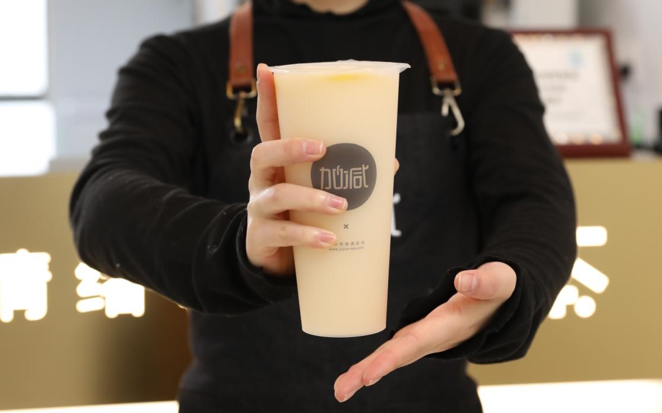 谈球吧茶饮：三四线的茶饮市场有什么特点